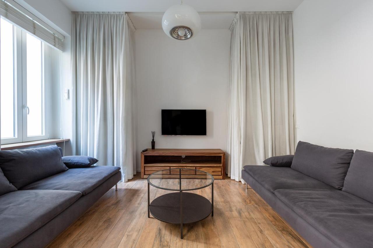Tricolore Modern And Cozy Apartment *
